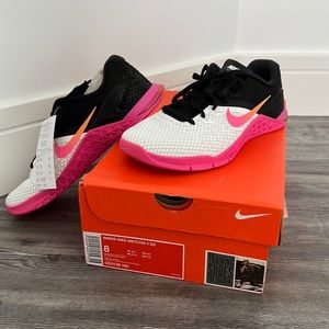 Nike Metcon 4 sneakers